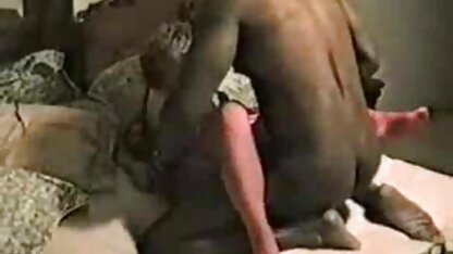 Lesbo in Strapon calze free video erotici
