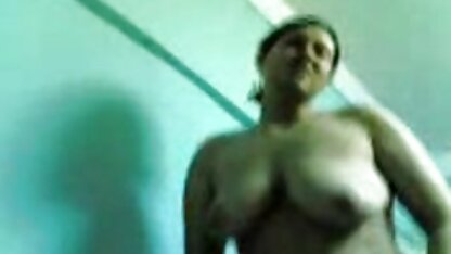 Slut caldo con gli webcam erotiche italiane occhiali figa calda